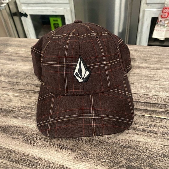 Youth Kids Volcom Skater Brand Flexfit Hat - Picture 1 of 4